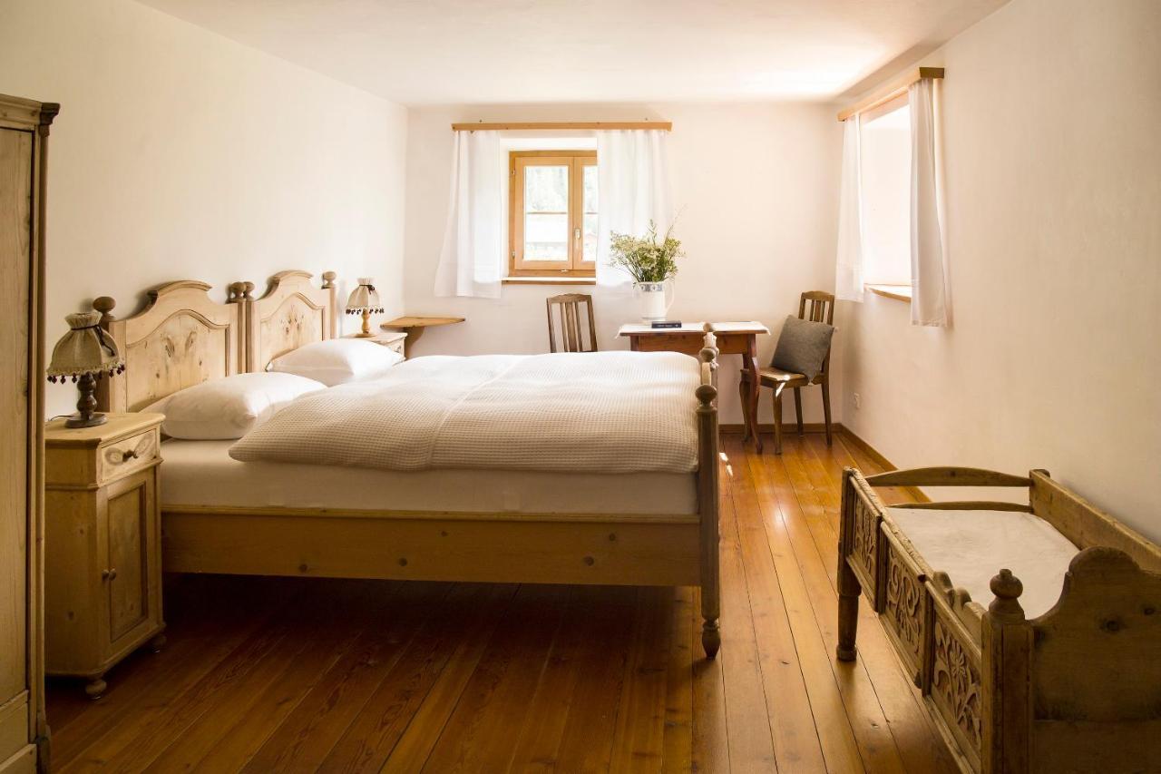 Hotel Chasa Chalavaina Müstair Pokój zdjęcie