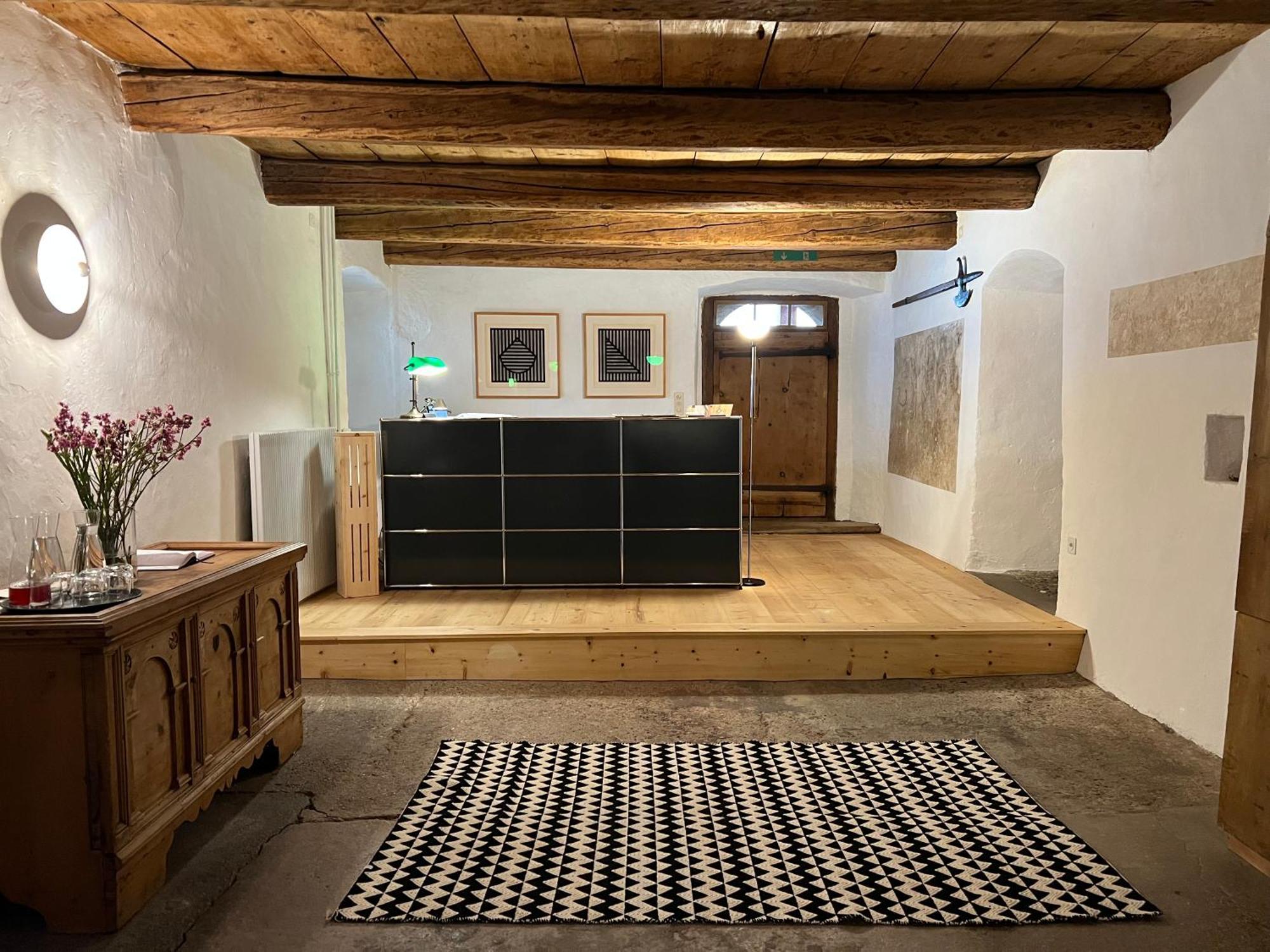 Hotel Chasa Chalavaina Müstair Zewnętrze zdjęcie