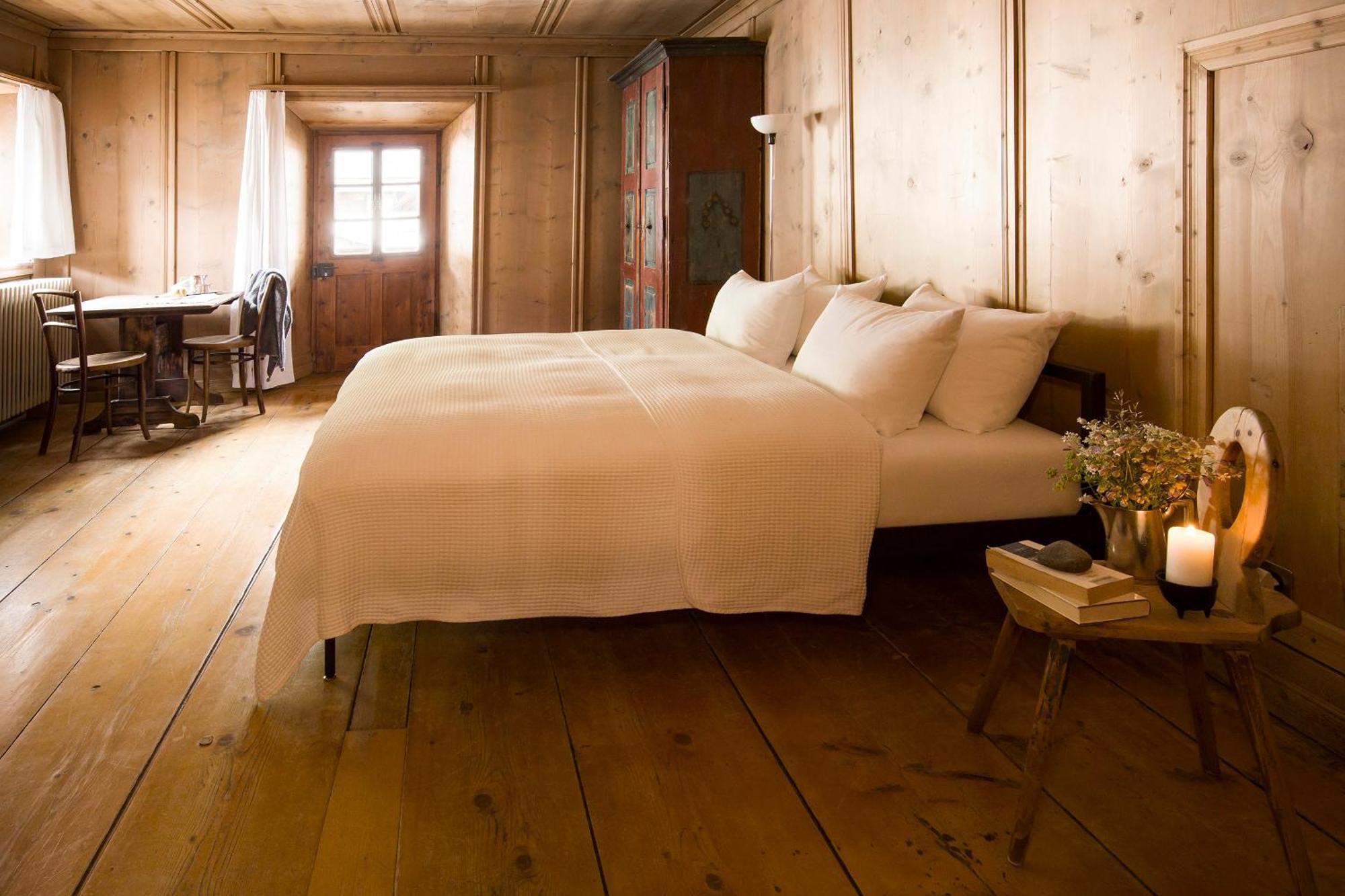Hotel Chasa Chalavaina Müstair Pokój zdjęcie