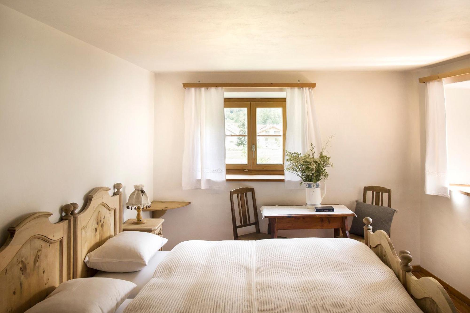 Hotel Chasa Chalavaina Müstair Pokój zdjęcie