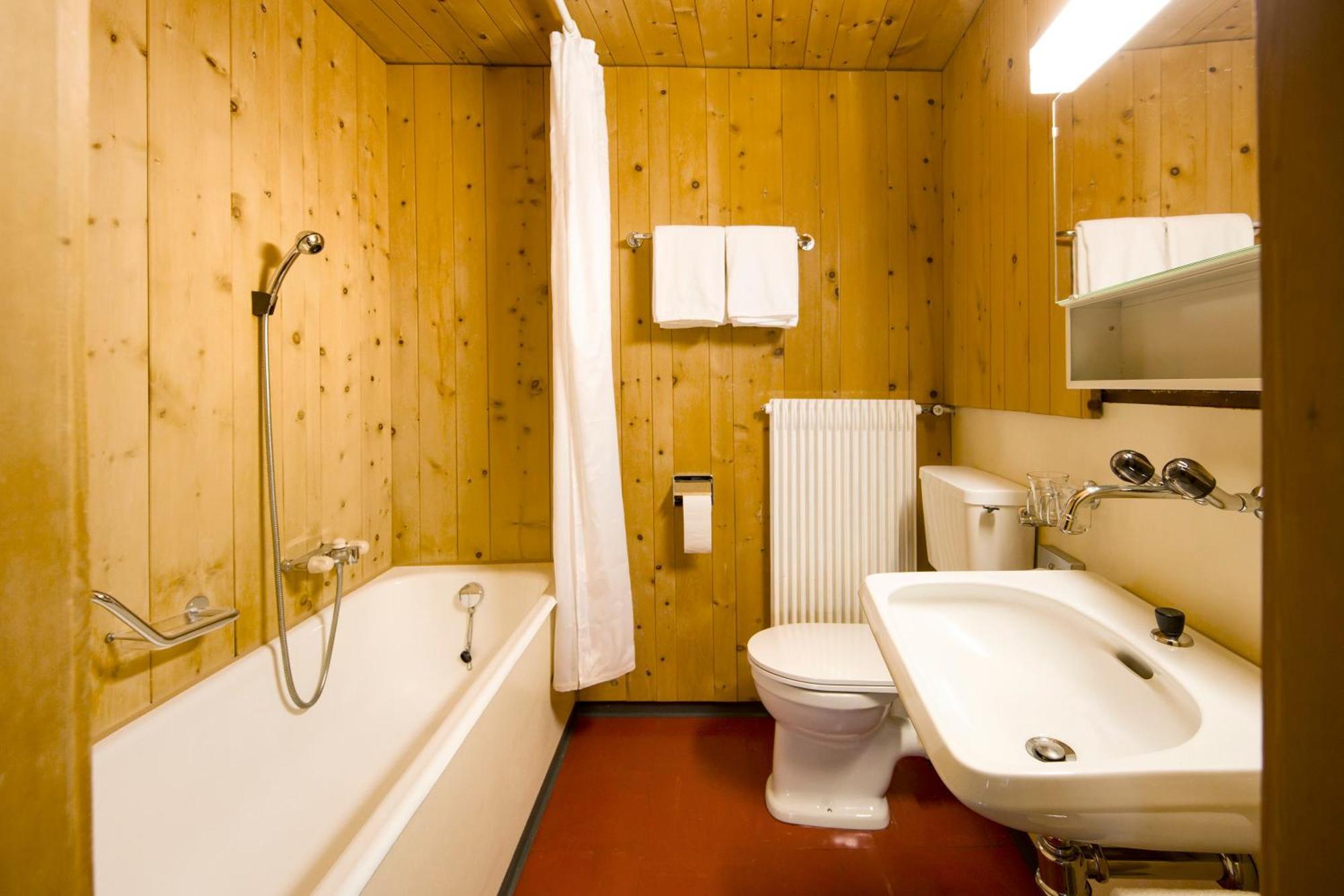 Hotel Chasa Chalavaina Müstair Pokój zdjęcie